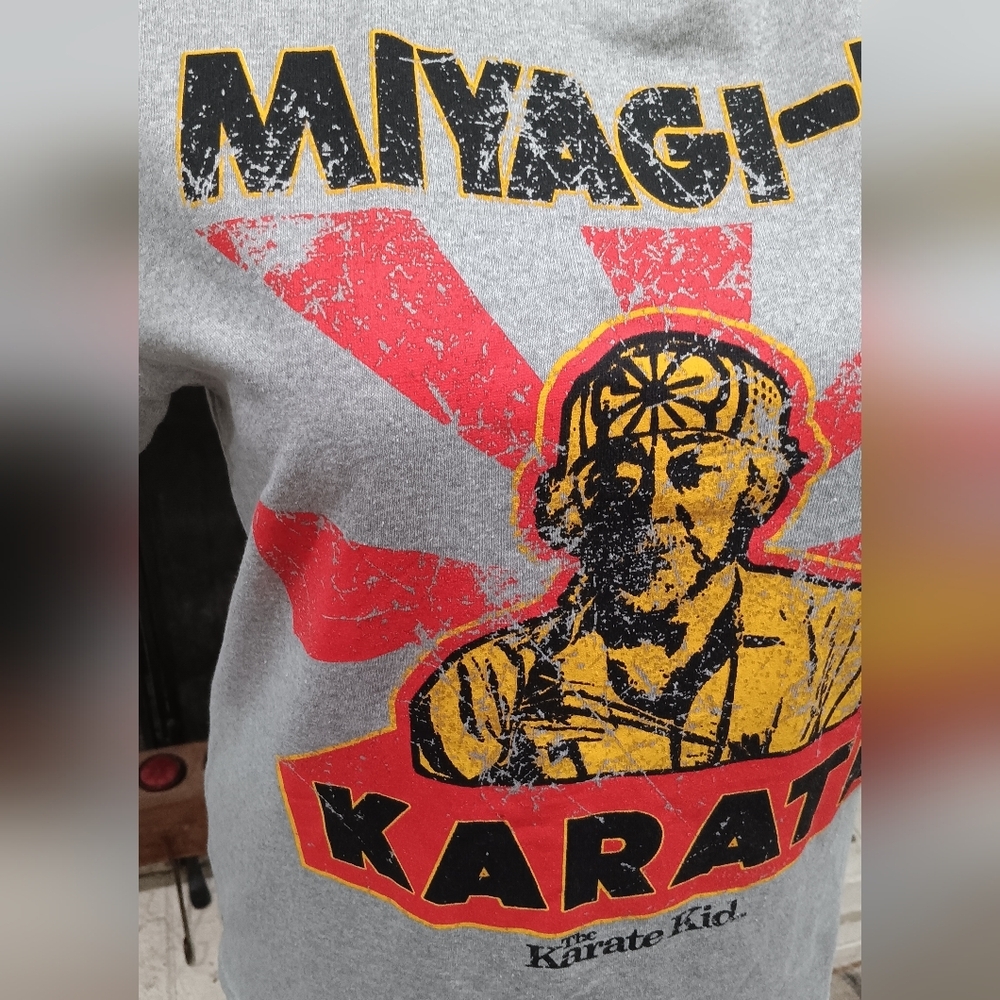 Miyagi-Do Karate Kid Graphic Tee Gray Retro Movie T-Shirt Unisex Size L - Picture 3 of 8